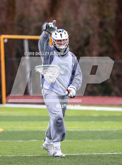 Thumbnail 1 in Staples vs Iona Prep  photogallery.