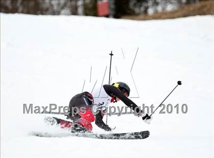Thumbnail 2 in Connecticuit Interscholastic Ski League Finals (Shoot Out - Team Greenwich) photogallery.