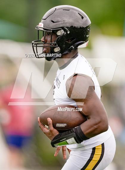 Thumbnail 2 in Butler vs Highland Springs (Powerade 7 on 7) photogallery.