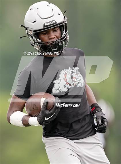 Thumbnail 2 in Butler vs Highland Springs (Powerade 7 on 7) photogallery.