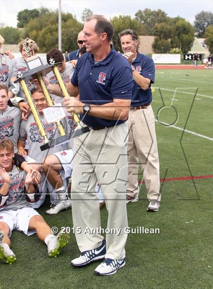 Thumbnail 2 in St. Margaret's vs Peninsula (CIF Southern Section Championship) photogallery.