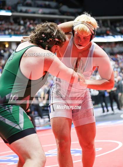 Thumbnail 1 in CHSAA 3A Semifinals photogallery.