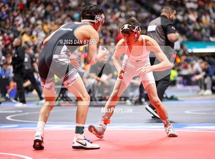 Thumbnail 2 in CHSAA 3A Semifinals photogallery.