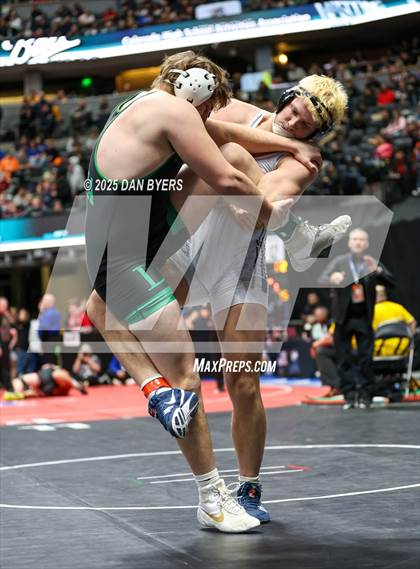 Thumbnail 1 in CHSAA 3A Semifinals photogallery.