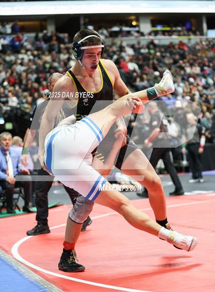 Thumbnail 3 in CHSAA 3A Semifinals photogallery.
