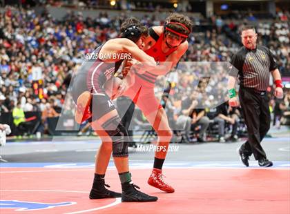 Thumbnail 2 in CHSAA 3A Semifinals photogallery.