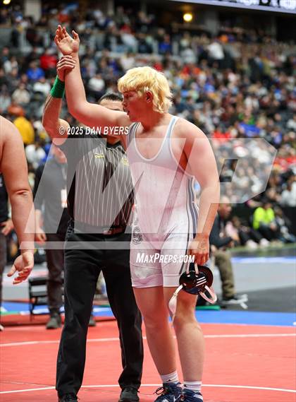 Thumbnail 2 in CHSAA 3A Semifinals photogallery.