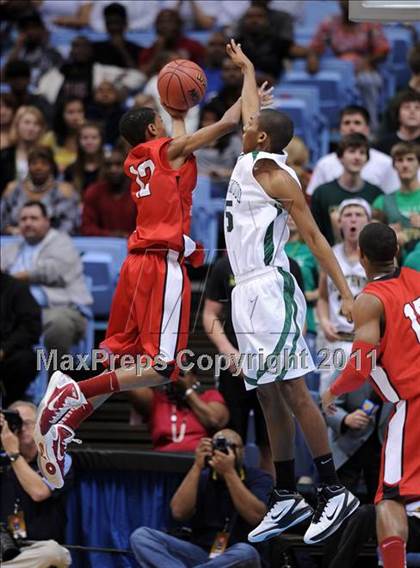 Thumbnail 1 in Northwood vs. East Rutherford (NCHSAA 2A Final) photogallery.