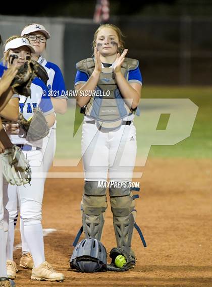 Thumbnail 2 in Fredonia vs Bagdad (AIA  1A Round 1 Playoff) photogallery.