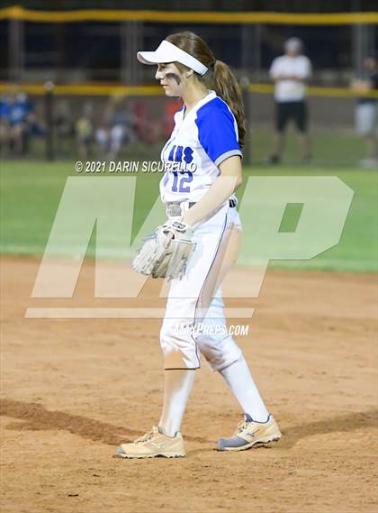 Thumbnail 1 in Fredonia vs Bagdad (AIA  1A Round 1 Playoff) photogallery.