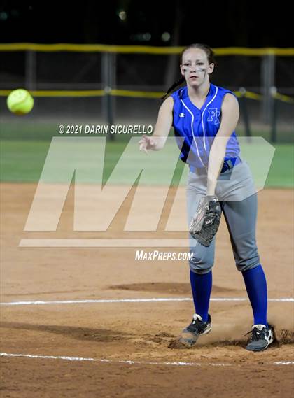 Thumbnail 2 in Fredonia vs Bagdad (AIA  1A Round 1 Playoff) photogallery.