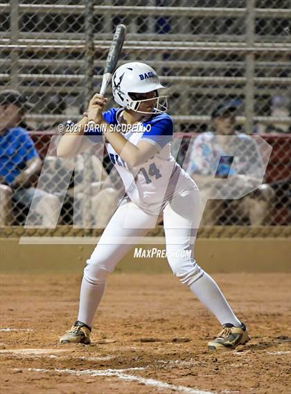 Thumbnail 3 in Fredonia vs Bagdad (AIA  1A Round 1 Playoff) photogallery.
