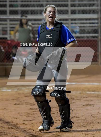 Thumbnail 3 in Fredonia vs Bagdad (AIA  1A Round 1 Playoff) photogallery.