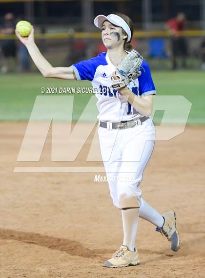 Thumbnail 1 in Fredonia vs Bagdad (AIA  1A Round 1 Playoff) photogallery.