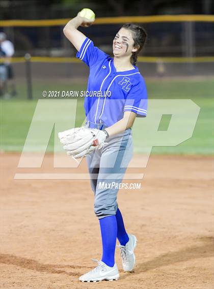 Thumbnail 3 in Fredonia vs Bagdad (AIA  1A Round 1 Playoff) photogallery.