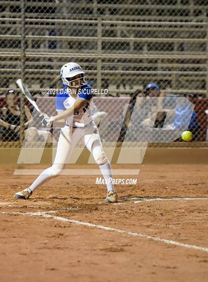 Thumbnail 2 in Fredonia vs Bagdad (AIA  1A Round 1 Playoff) photogallery.