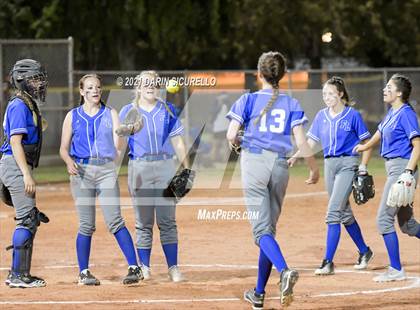 Thumbnail 1 in Fredonia vs Bagdad (AIA  1A Round 1 Playoff) photogallery.