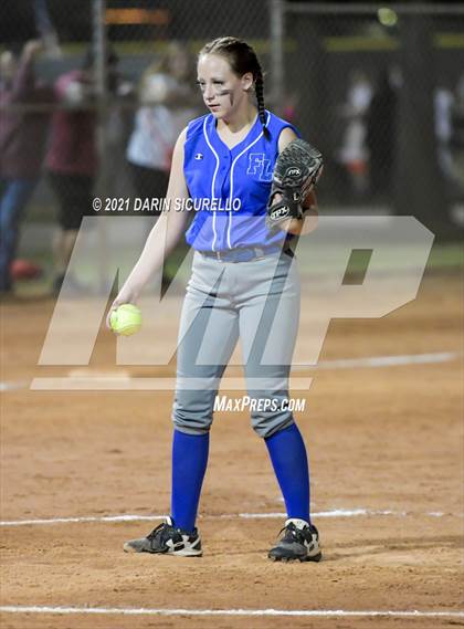 Thumbnail 2 in Fredonia vs Bagdad (AIA  1A Round 1 Playoff) photogallery.