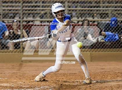 Thumbnail 1 in Fredonia vs Bagdad (AIA  1A Round 1 Playoff) photogallery.