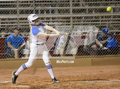 Thumbnail 3 in Fredonia vs Bagdad (AIA  1A Round 1 Playoff) photogallery.