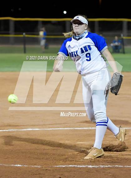 Thumbnail 2 in Fredonia vs Bagdad (AIA  1A Round 1 Playoff) photogallery.