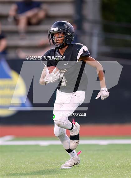 Thumbnail 3 in Lassiter @ Sprayberry photogallery.