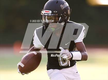 Thumbnail 2 in Lassiter @ Sprayberry photogallery.