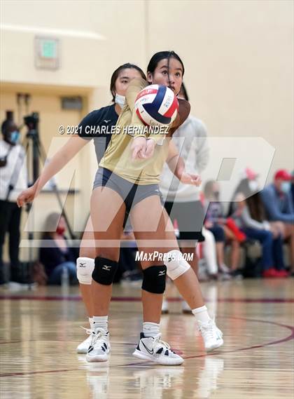 Thumbnail 3 in Thousand Oaks vs West (Molten Power Classic Tournament)  photogallery.