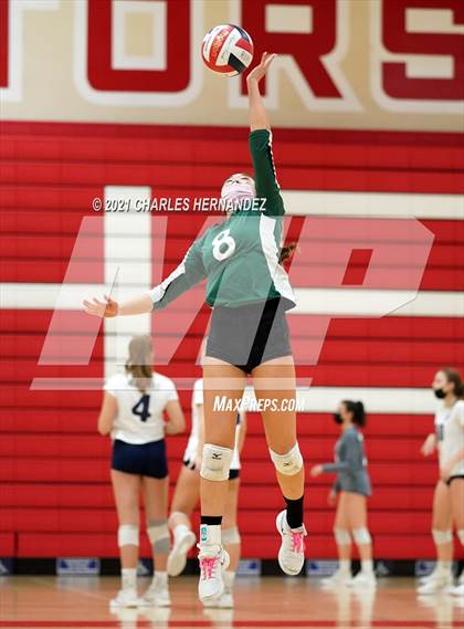 Thumbnail 1 in Thousand Oaks vs West (Molten Power Classic Tournament)  photogallery.