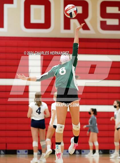 Thumbnail 3 in Thousand Oaks vs West (Molten Power Classic Tournament)  photogallery.
