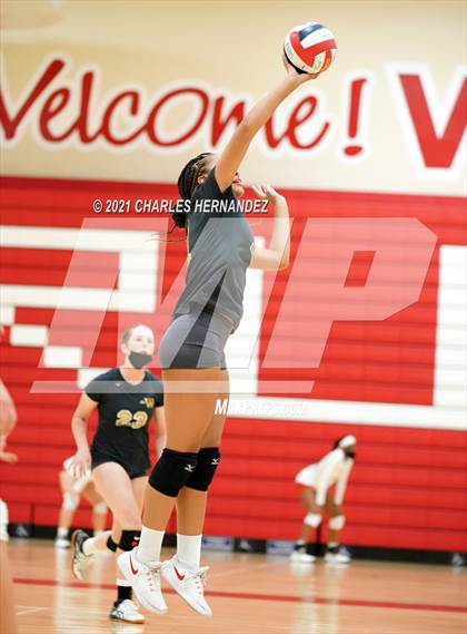 Thumbnail 3 in Thousand Oaks vs West (Molten Power Classic Tournament)  photogallery.