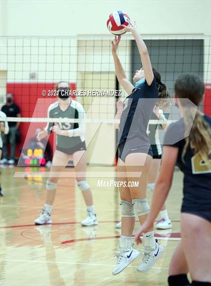 Thumbnail 2 in Thousand Oaks vs West (Molten Power Classic Tournament)  photogallery.
