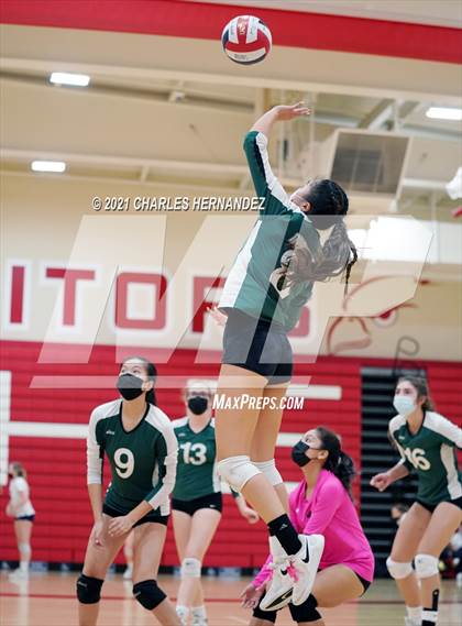 Thumbnail 2 in Thousand Oaks vs West (Molten Power Classic Tournament)  photogallery.
