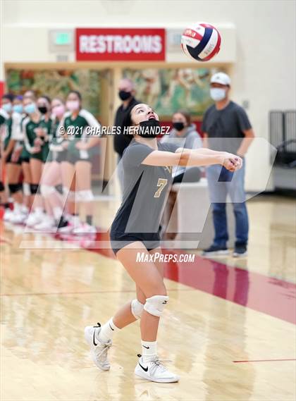 Thumbnail 1 in Thousand Oaks vs West (Molten Power Classic Tournament)  photogallery.