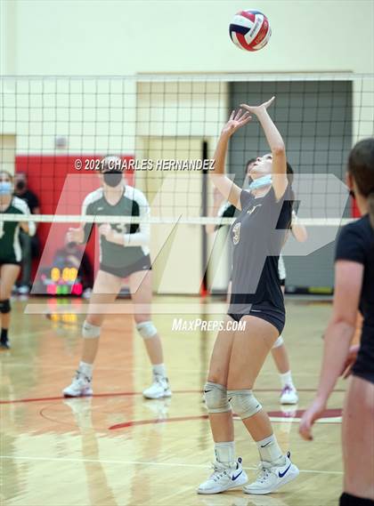 Thumbnail 3 in Thousand Oaks vs West (Molten Power Classic Tournament)  photogallery.