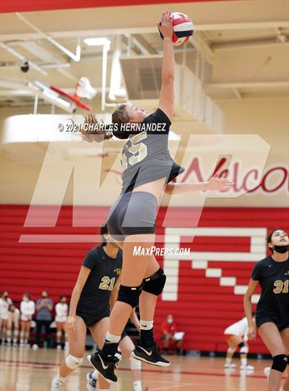 Thumbnail 2 in Thousand Oaks vs West (Molten Power Classic Tournament)  photogallery.