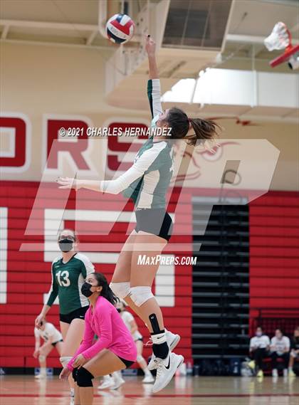Thumbnail 3 in Thousand Oaks vs West (Molten Power Classic Tournament)  photogallery.