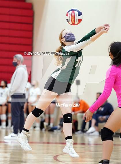 Thumbnail 3 in Thousand Oaks vs West (Molten Power Classic Tournament)  photogallery.