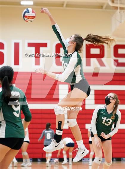 Thumbnail 3 in Thousand Oaks vs West (Molten Power Classic Tournament)  photogallery.