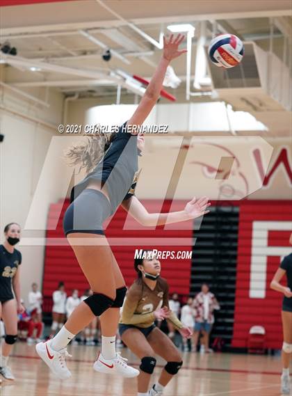 Thumbnail 1 in Thousand Oaks vs West (Molten Power Classic Tournament)  photogallery.