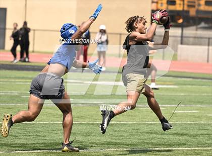 Thumbnail 3 in Charter Oak vs.Long Beach Poly (Surf City Tournament) photogallery.