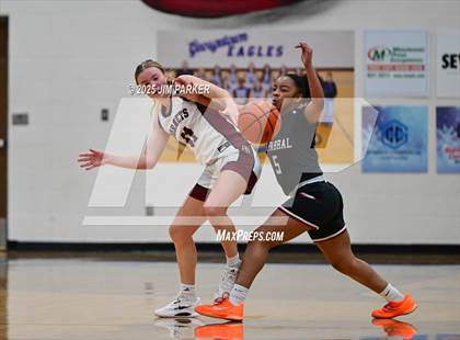 Thumbnail 2 in Chaparral vs. Flour Bluff (Jack Frost Tournament) photogallery.