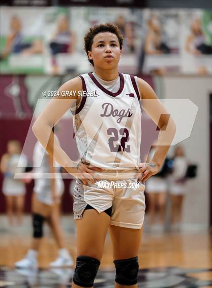 Thumbnail 2 in Edmond North @ Edmond Memorial photogallery.