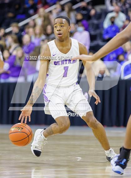 Thumbnail 3 in Creighton Prep vs. Omaha Central (Metro Tournament) photogallery.
