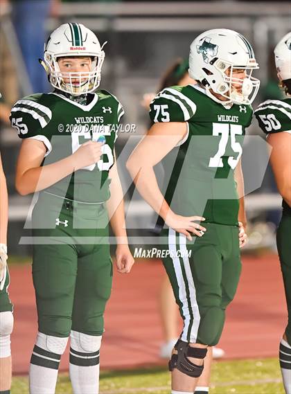 Thumbnail 1 in Santo vs Muenster (UIL 2A Bi-District Playoff) photogallery.