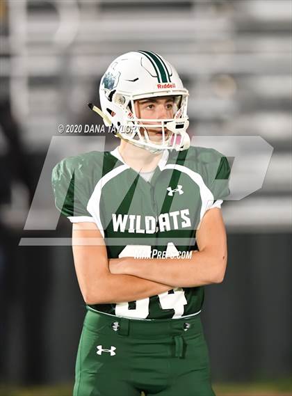 Thumbnail 1 in Santo vs Muenster (UIL 2A Bi-District Playoff) photogallery.