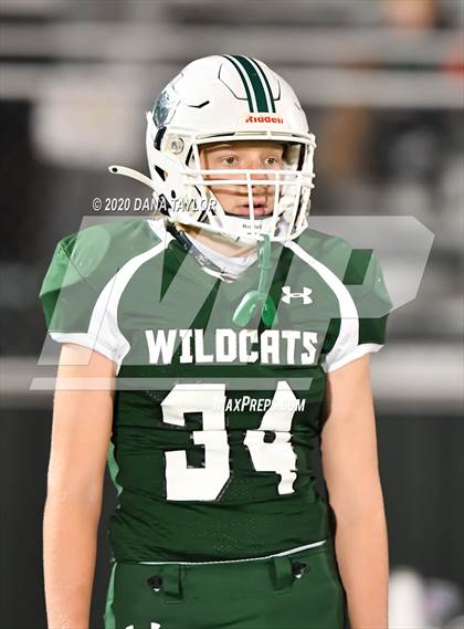 Thumbnail 2 in Santo vs Muenster (UIL 2A Bi-District Playoff) photogallery.