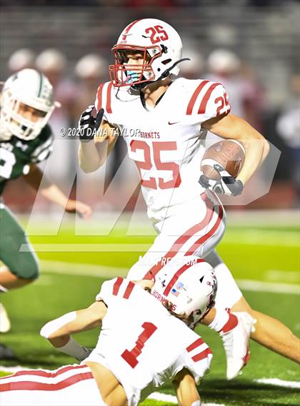 Thumbnail 2 in Santo vs Muenster (UIL 2A Bi-District Playoff) photogallery.