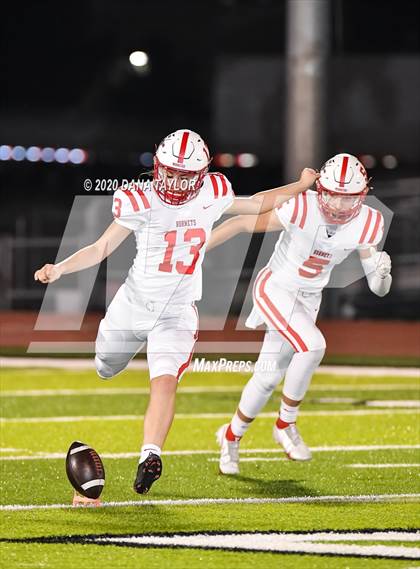 Thumbnail 3 in Santo vs Muenster (UIL 2A Bi-District Playoff) photogallery.