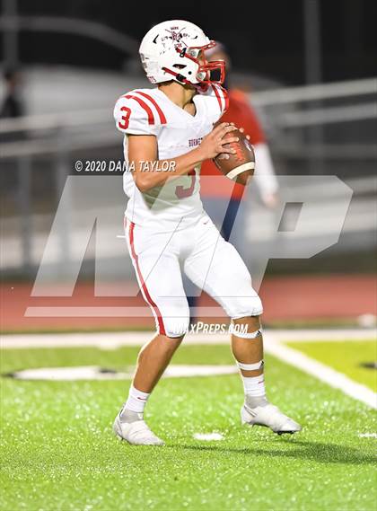 Thumbnail 2 in Santo vs Muenster (UIL 2A Bi-District Playoff) photogallery.